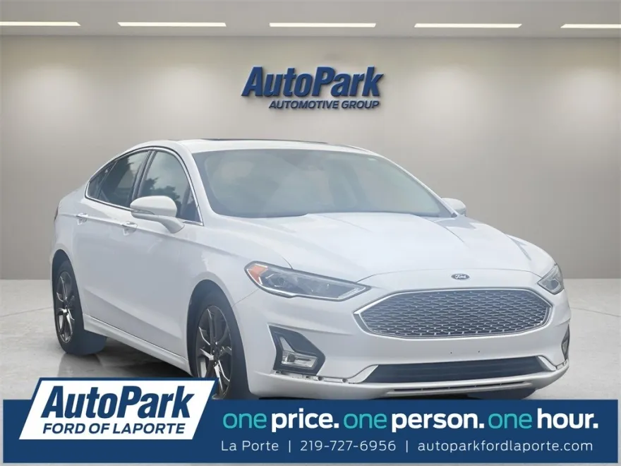2020 Ford Fusion Hybrid Titanium photo 1
