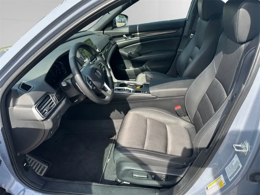2022 Honda Accord Sport 2.0T photo 1