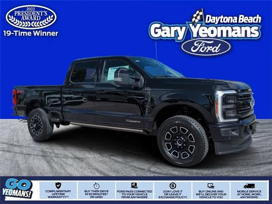 2025 Ford F-250 Platinum photo 1