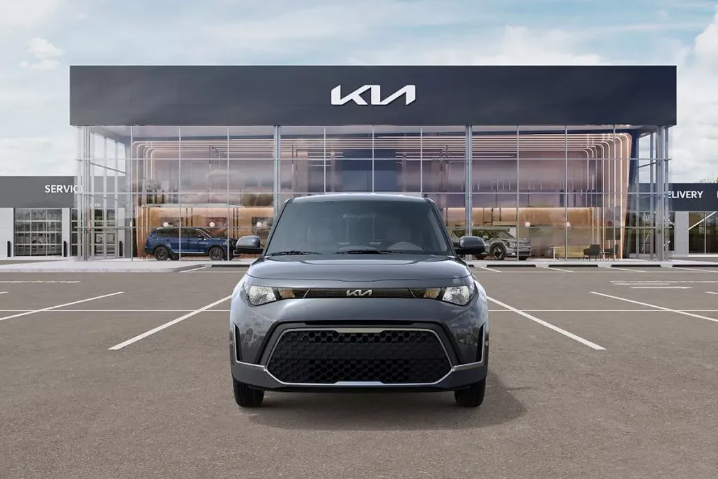 2025 Kia Soul LX photo 1
