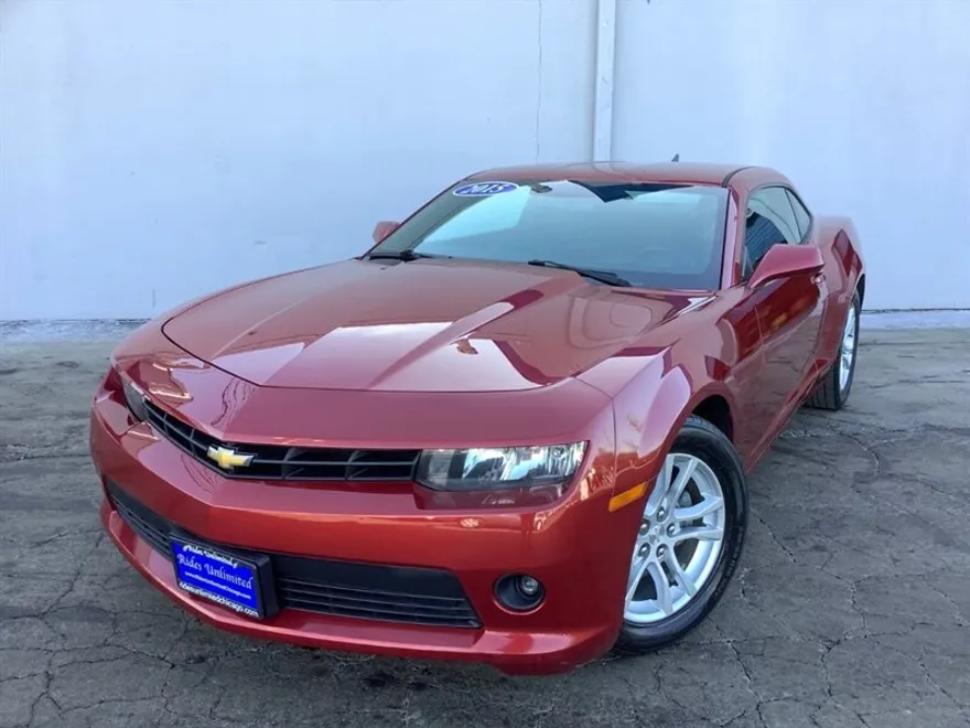 2015 Chevrolet Camaro 1LT photo 1