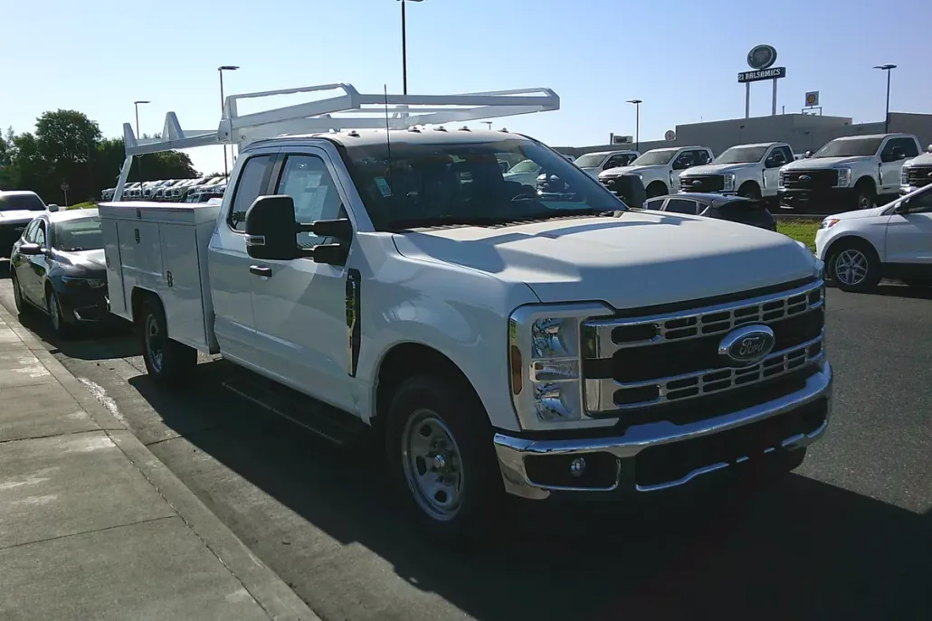 2025 Ford F-350 XL photo 1