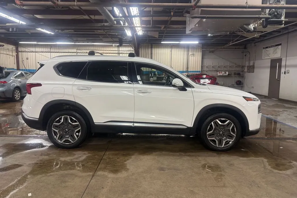 2022 Hyundai Santa Fe SEL Convenience photo 1