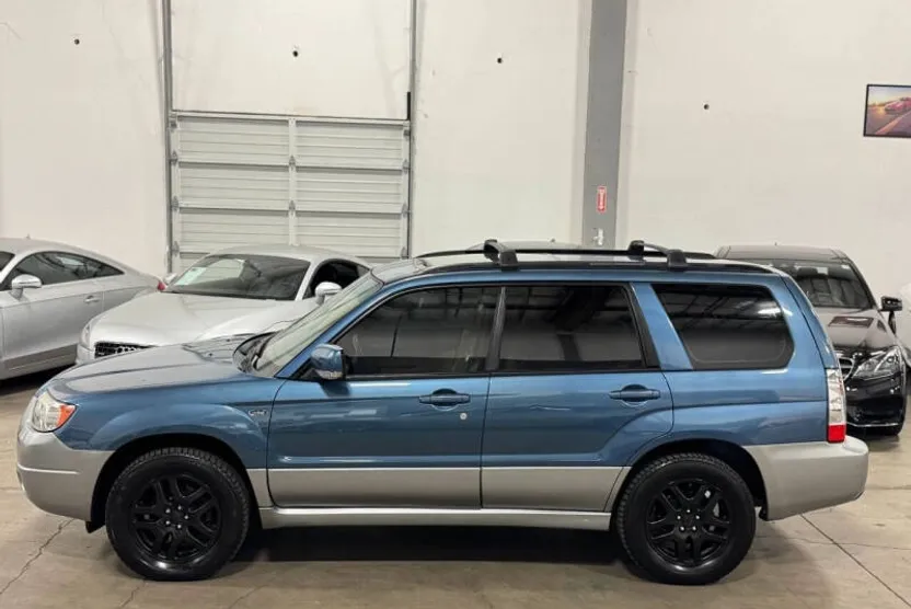 2008 Subaru Forester X photo 1