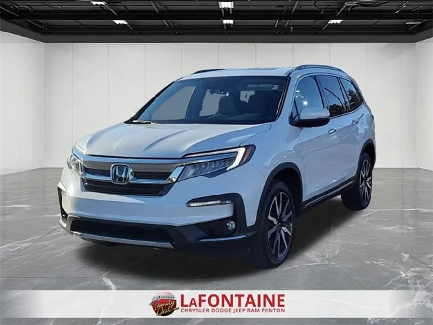 2022 Honda Pilot Touring photo 1