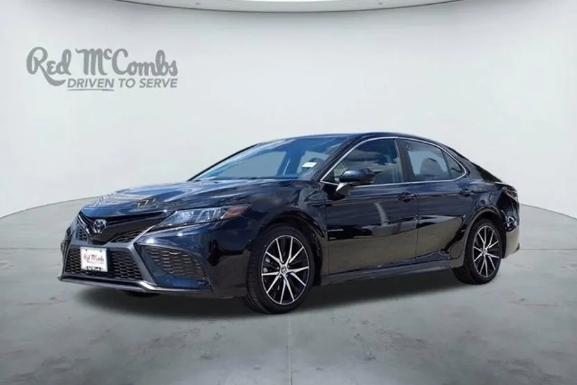 2023 Toyota Camry SE photo 1