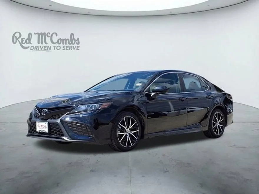 2023 Toyota Camry SE photo 1