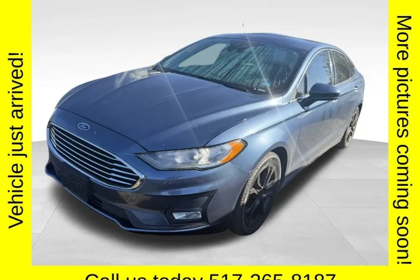 2019 Ford Fusion SE photo 1