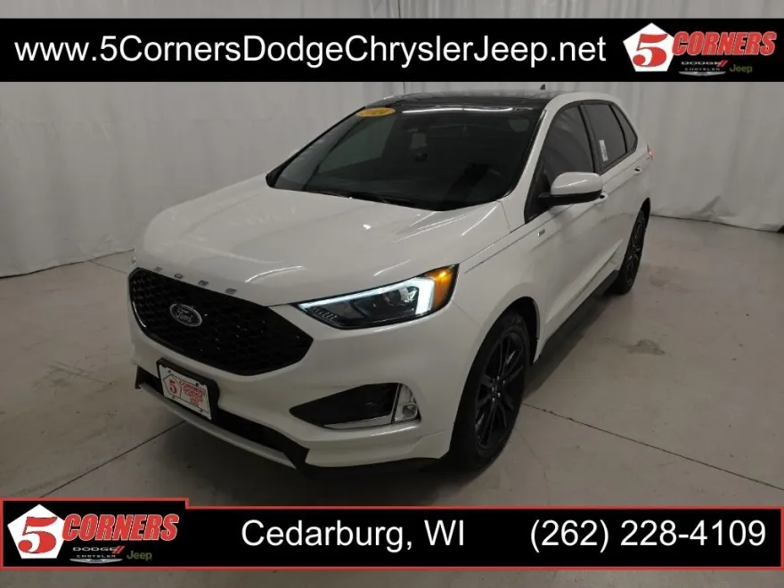 2024 Ford Edge ST photo 1