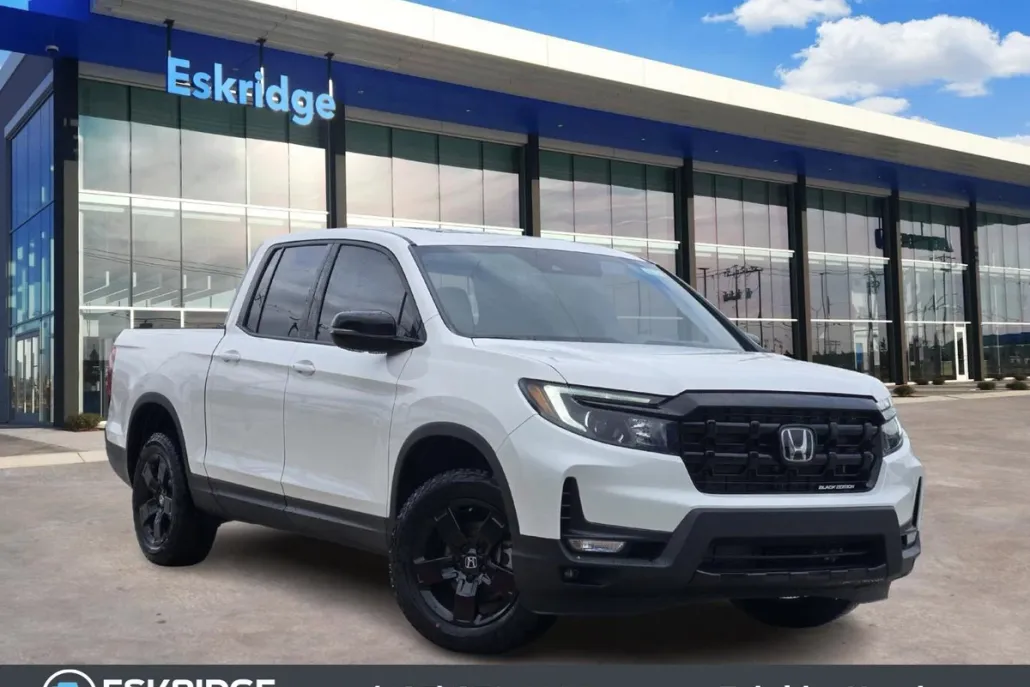 2025 Honda Ridgeline Black Edition photo 1