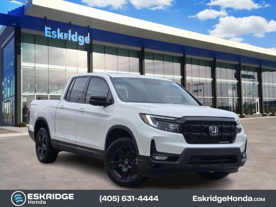 2025 Honda Ridgeline Black Edition photo 1