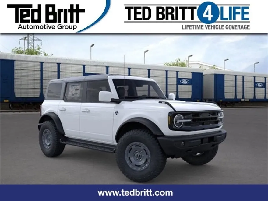 2025 Ford Bronco Outer Banks photo 1