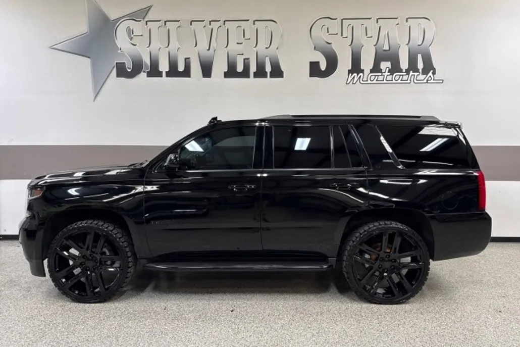 2018 Chevrolet Tahoe LT photo 1