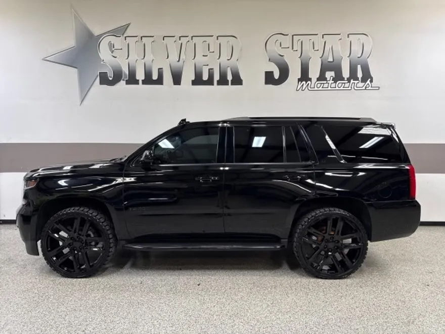 2018 Chevrolet Tahoe LT photo 1