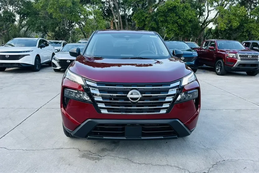 2025 Nissan Rogue S photo 1