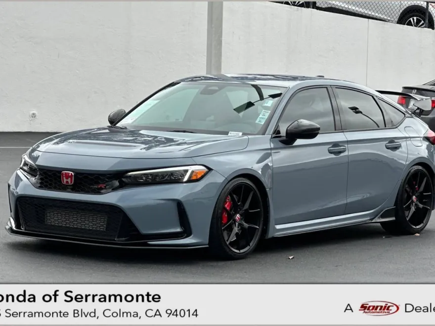 2024 Honda Civic Type R photo 1