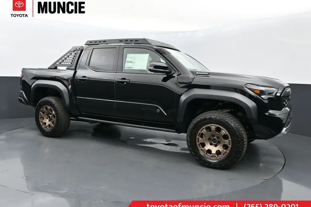 2025 Toyota Tacoma Trailhunter photo 1