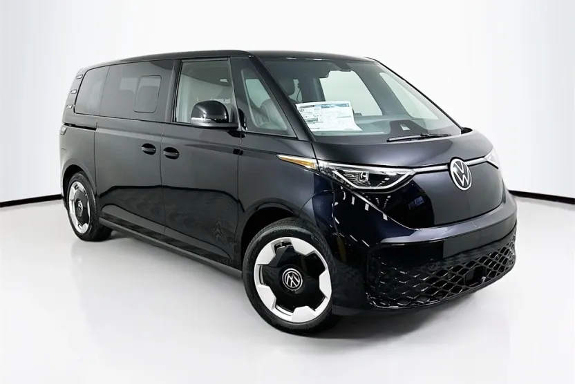 2025 Volkswagen ID. Buzz photo 1