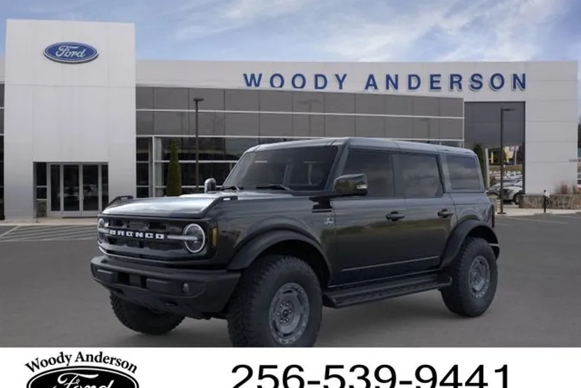2025 Ford Bronco Outer Banks photo 1