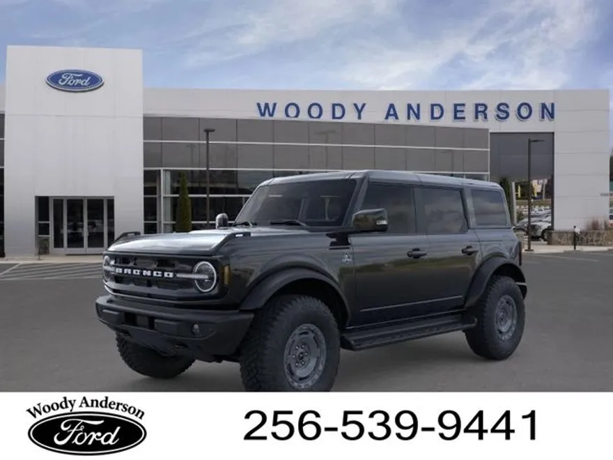 2025 Ford Bronco Outer Banks photo 1