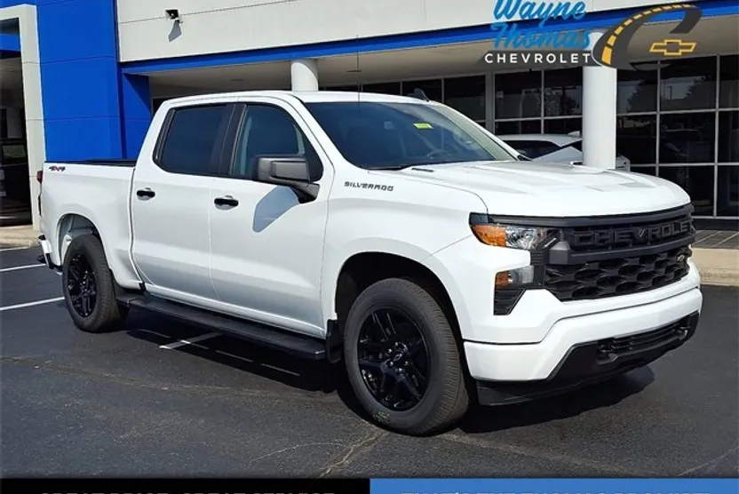 2025 Chevrolet Silverado 1500 Custom photo 1