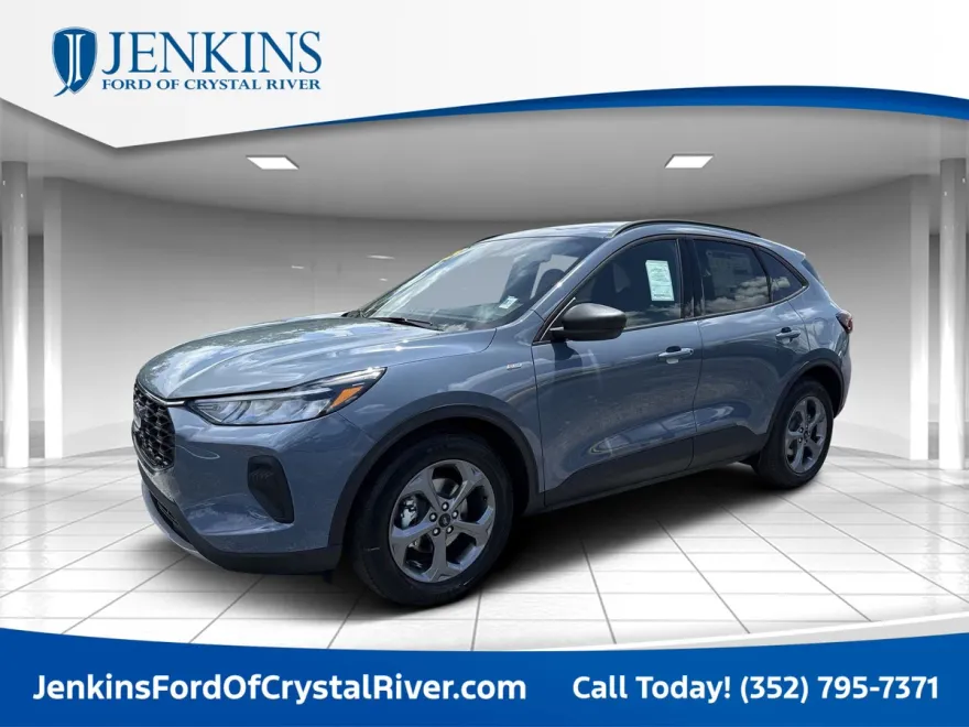 2025 Ford Escape ST-Line photo 1