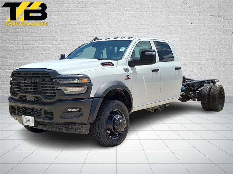 2025 Ram 4500 Tradesman photo 1