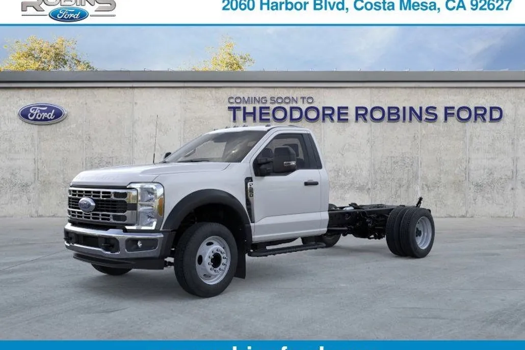 2026 Ford F-550 photo 1