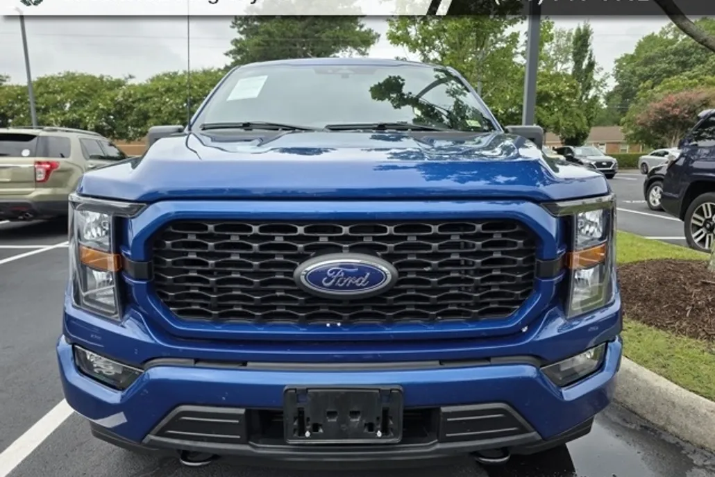 2023 Ford F-150 XL photo 1