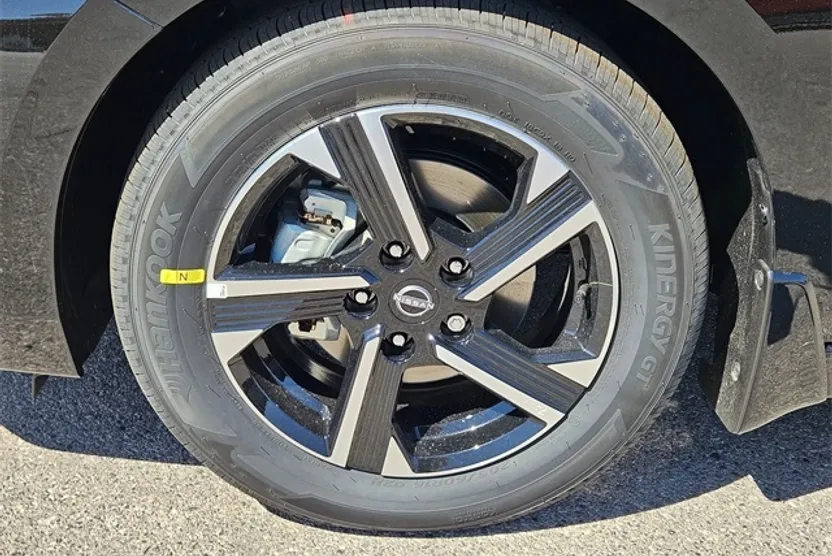 2025 Nissan Sentra SV photo 1