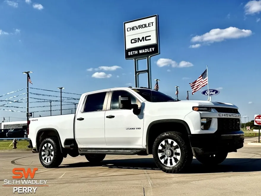 2022 Chevrolet Silverado 2500HD Custom photo 1