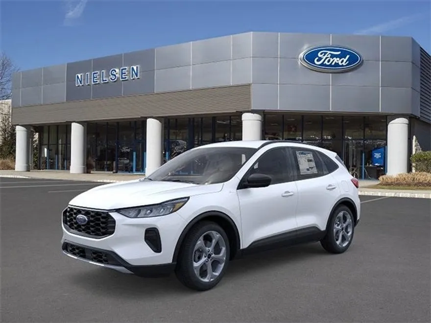 2025 Ford Escape ST-Line photo 1