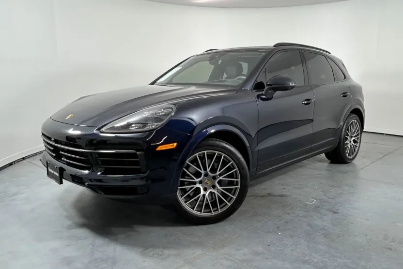 2023 Porsche Cayenne S Platinum Edition photo 1