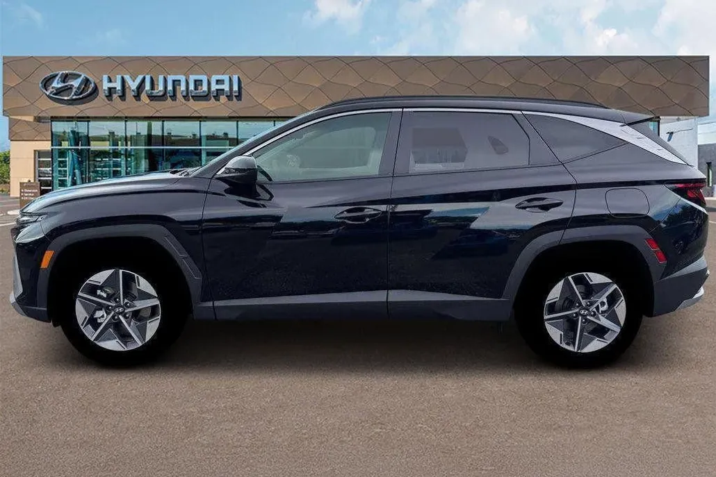 2026 Hyundai Tucson SEL photo 1