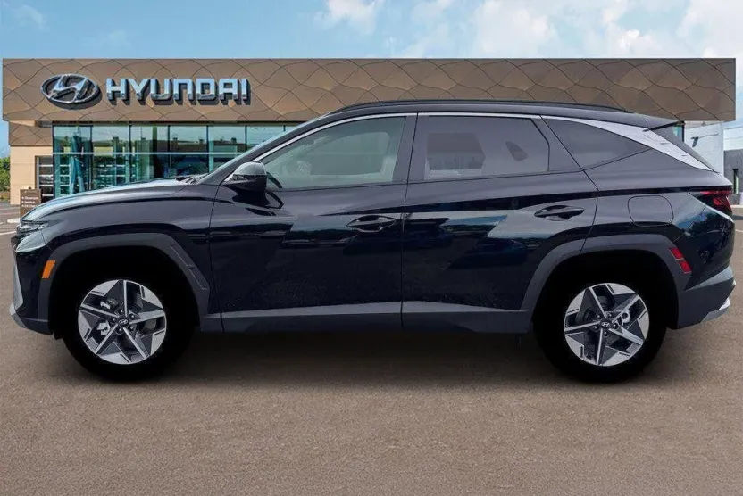 2026 Hyundai Tucson SEL photo 1
