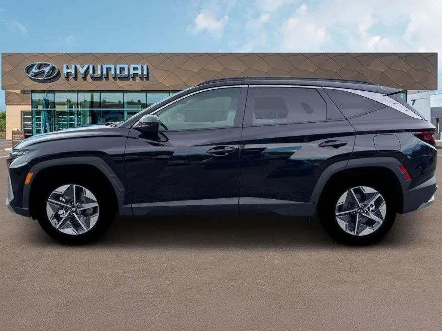 2026 Hyundai Tucson SEL photo 1