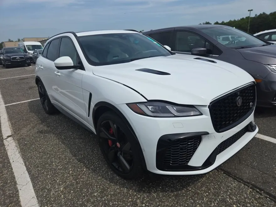 2022 Jaguar F-PACE SVR photo 1
