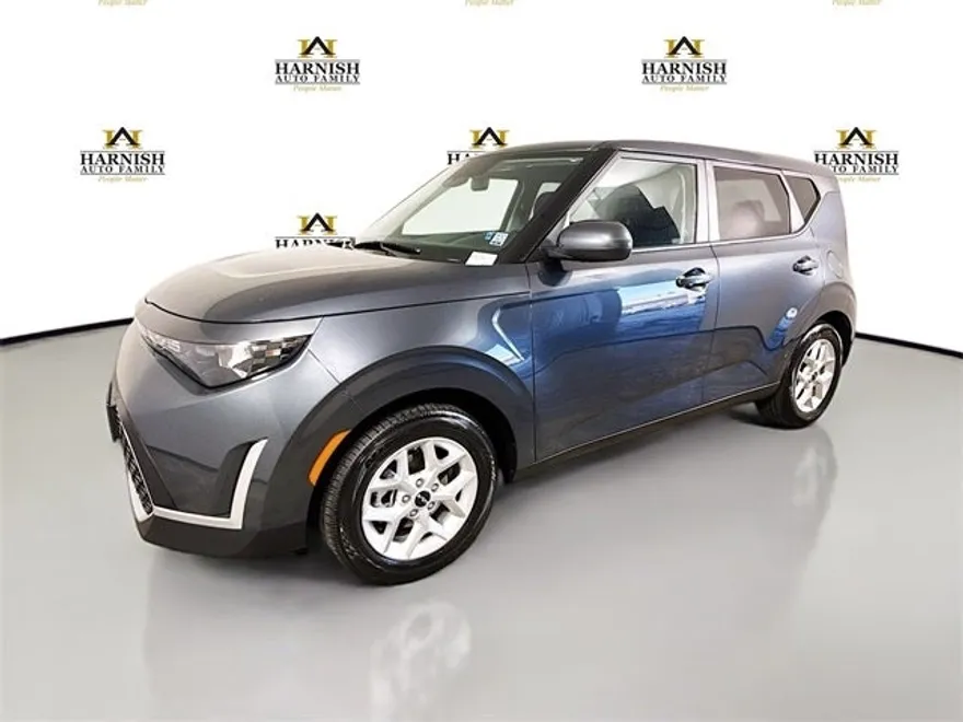 2024 Kia Soul LX photo 1