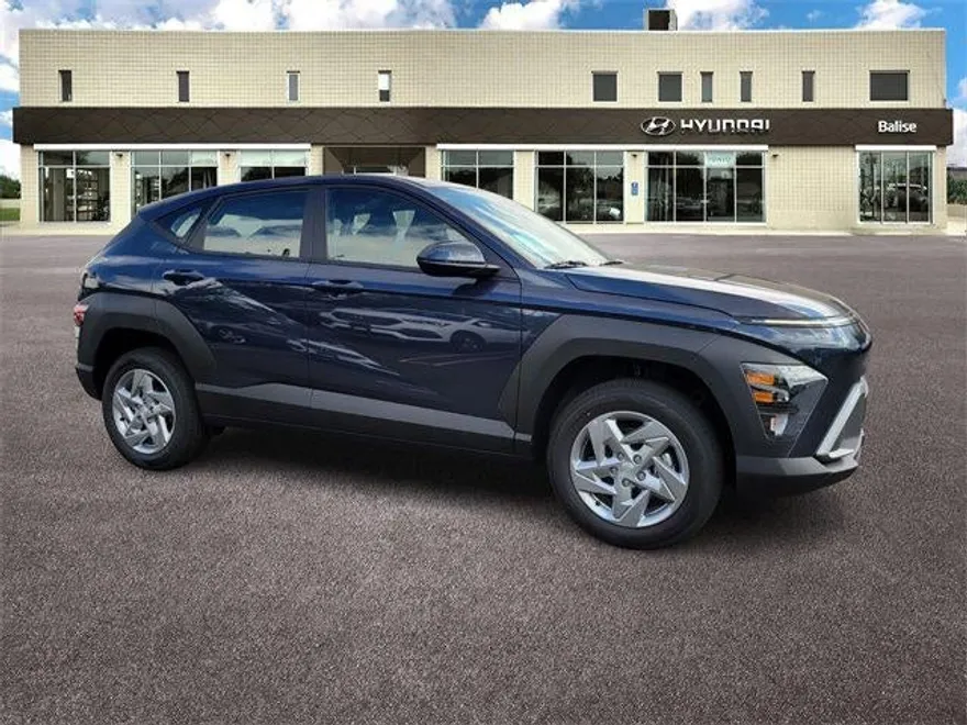 2026 Hyundai Kona SE photo 1