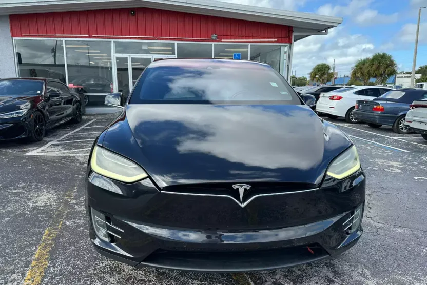 2016 Tesla Model X 90D photo 1