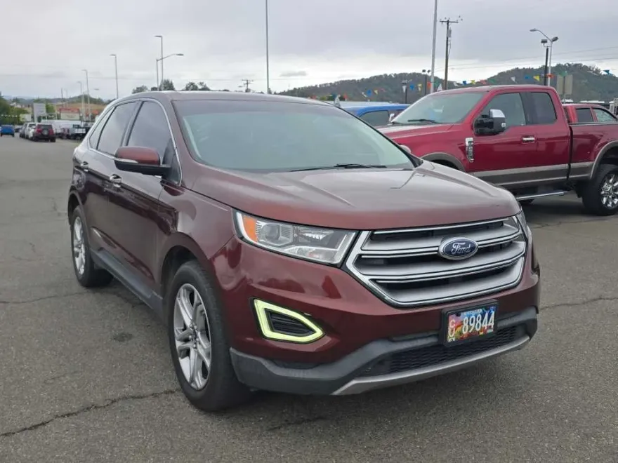 2015 Ford Edge Titanium photo 1