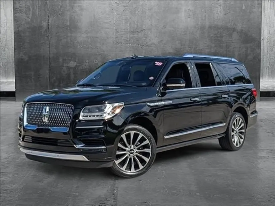 2018 Lincoln Navigator Select photo 1