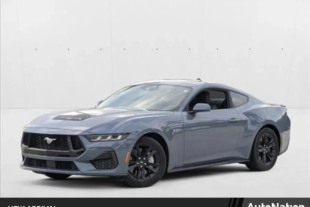 2024 Ford Mustang GT photo 1
