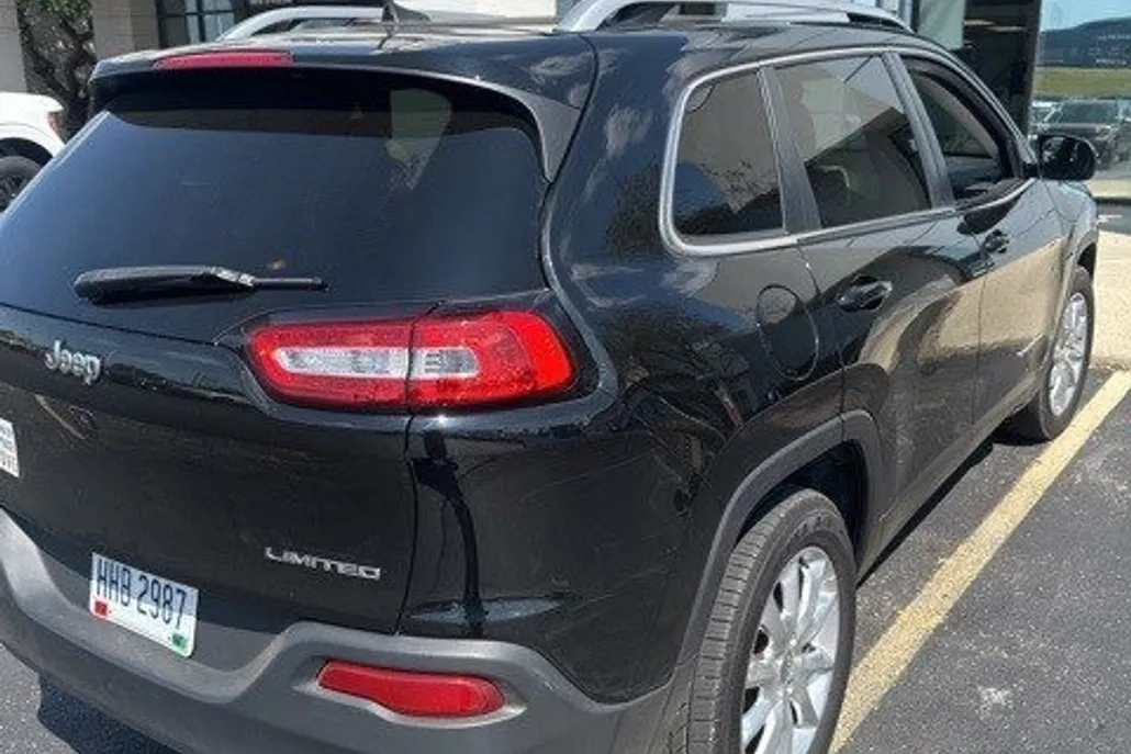 2017 Jeep Cherokee Limited photo 1