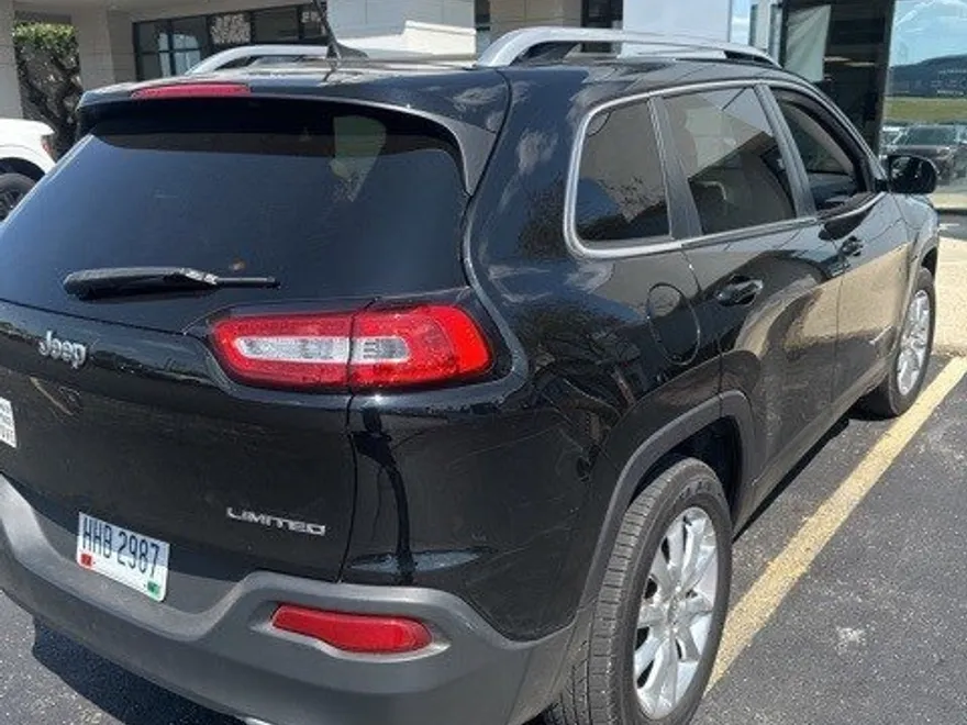2017 Jeep Cherokee Limited photo 1