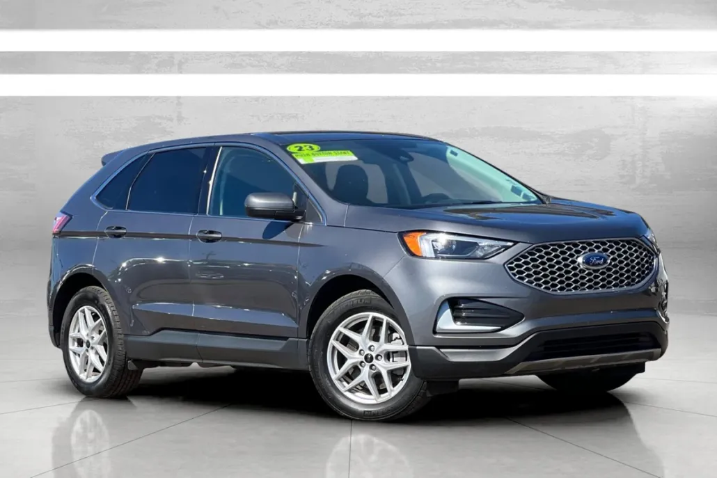 2023 Ford Edge SEL photo 1