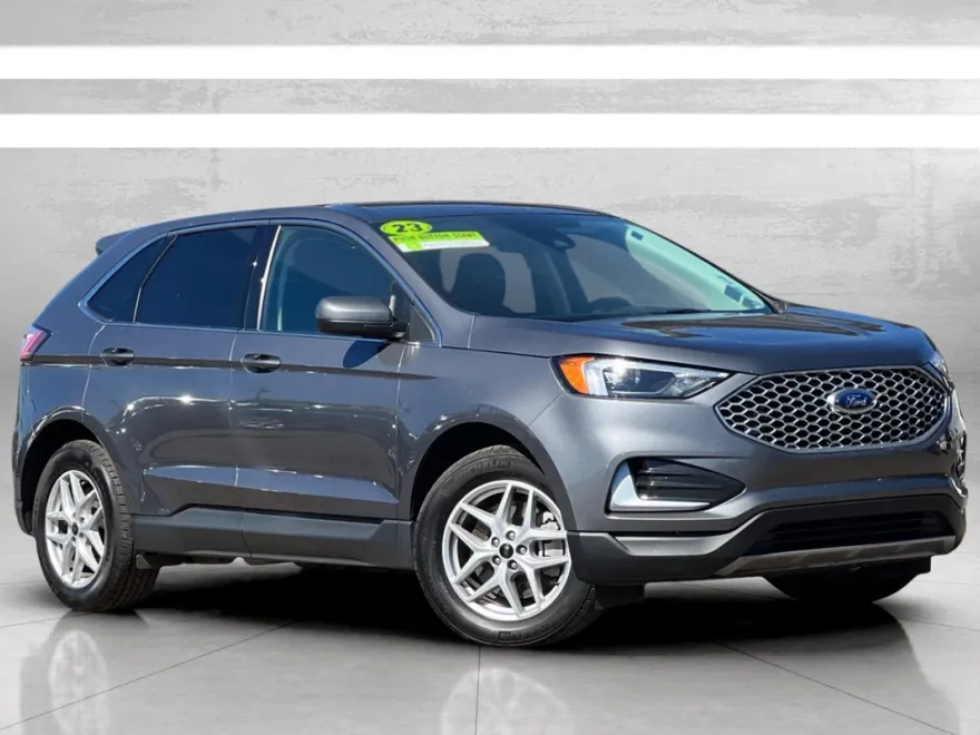 2023 Ford Edge SEL photo 1