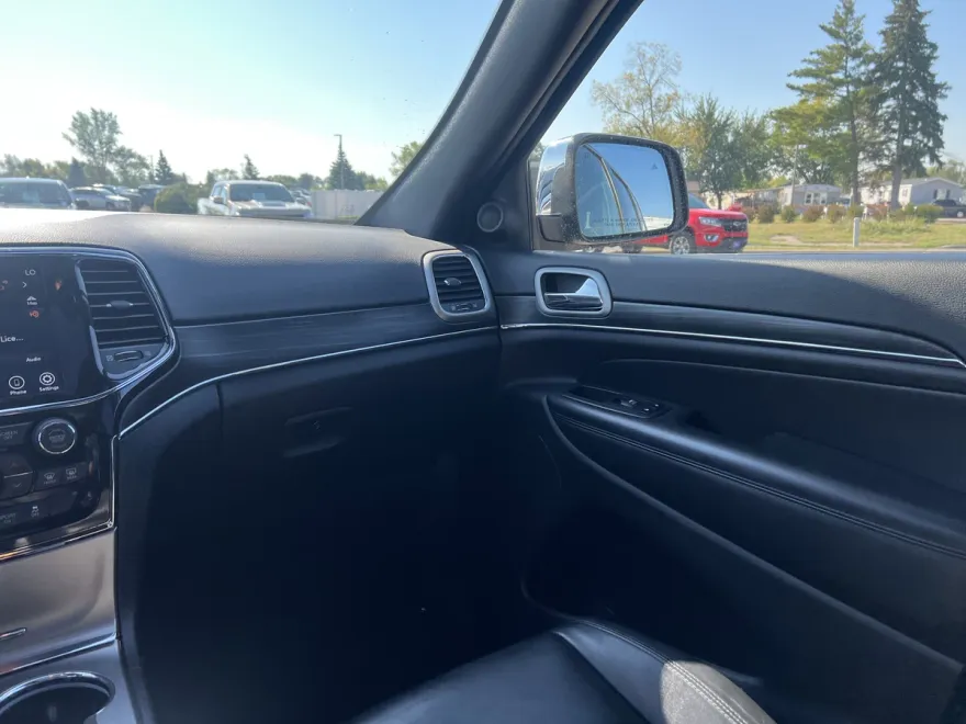 2021 Jeep Grand Cherokee Limited photo 1