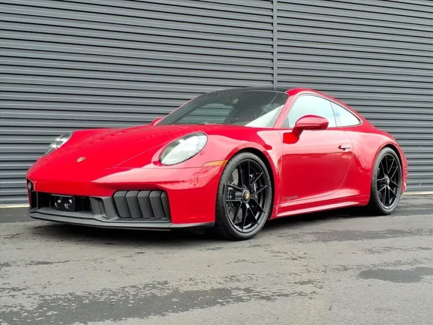 2025 Porsche 911 4 GTS photo 1