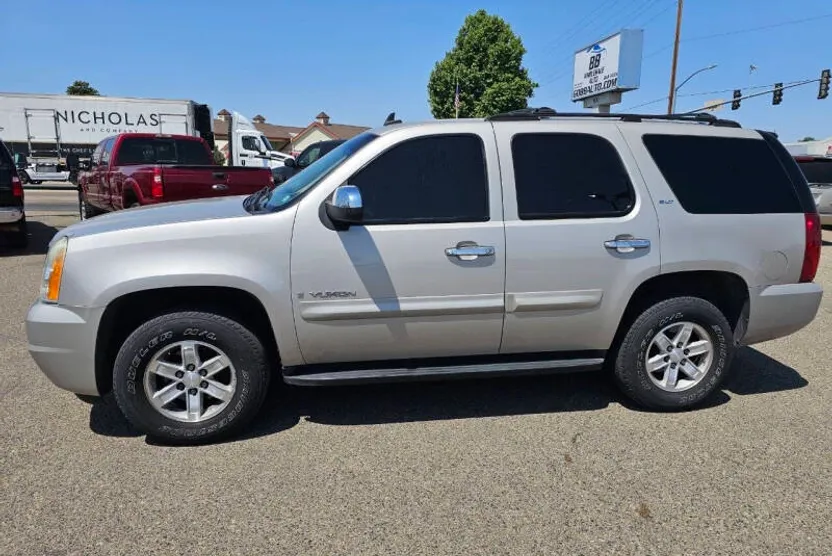 2007 Gmc Yukon SLT photo 1